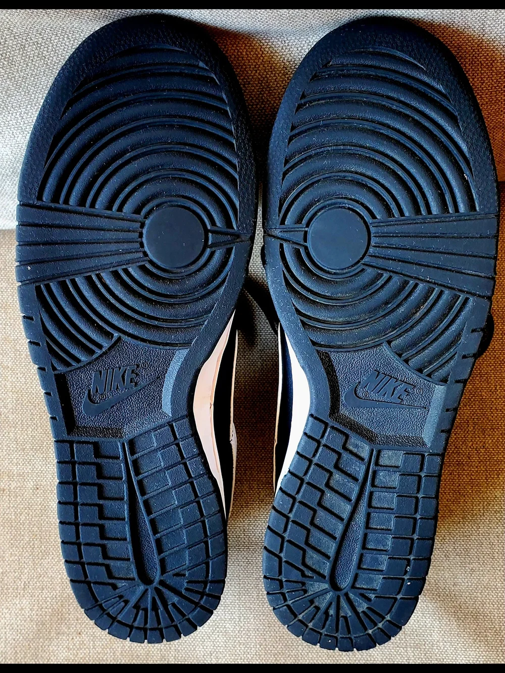 Nike classic low